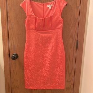 Women’s dress size 4